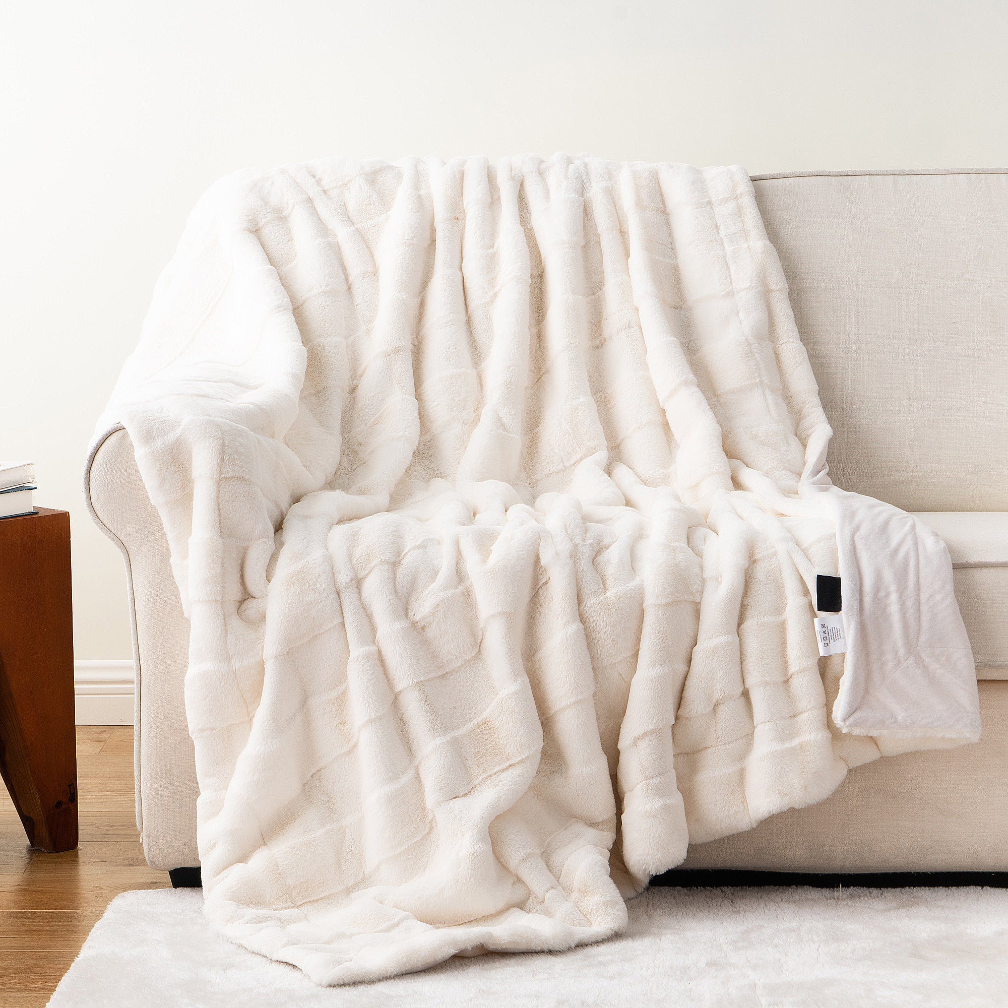 Luxe Faux Fur Channeled Throw – Home by Tarek & Heather
